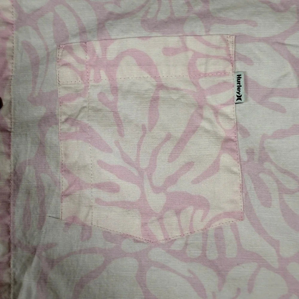 Hurley Men's XL Short Sleeve Button Up Shirt Pink‎ Tropical Leaf Print Casual